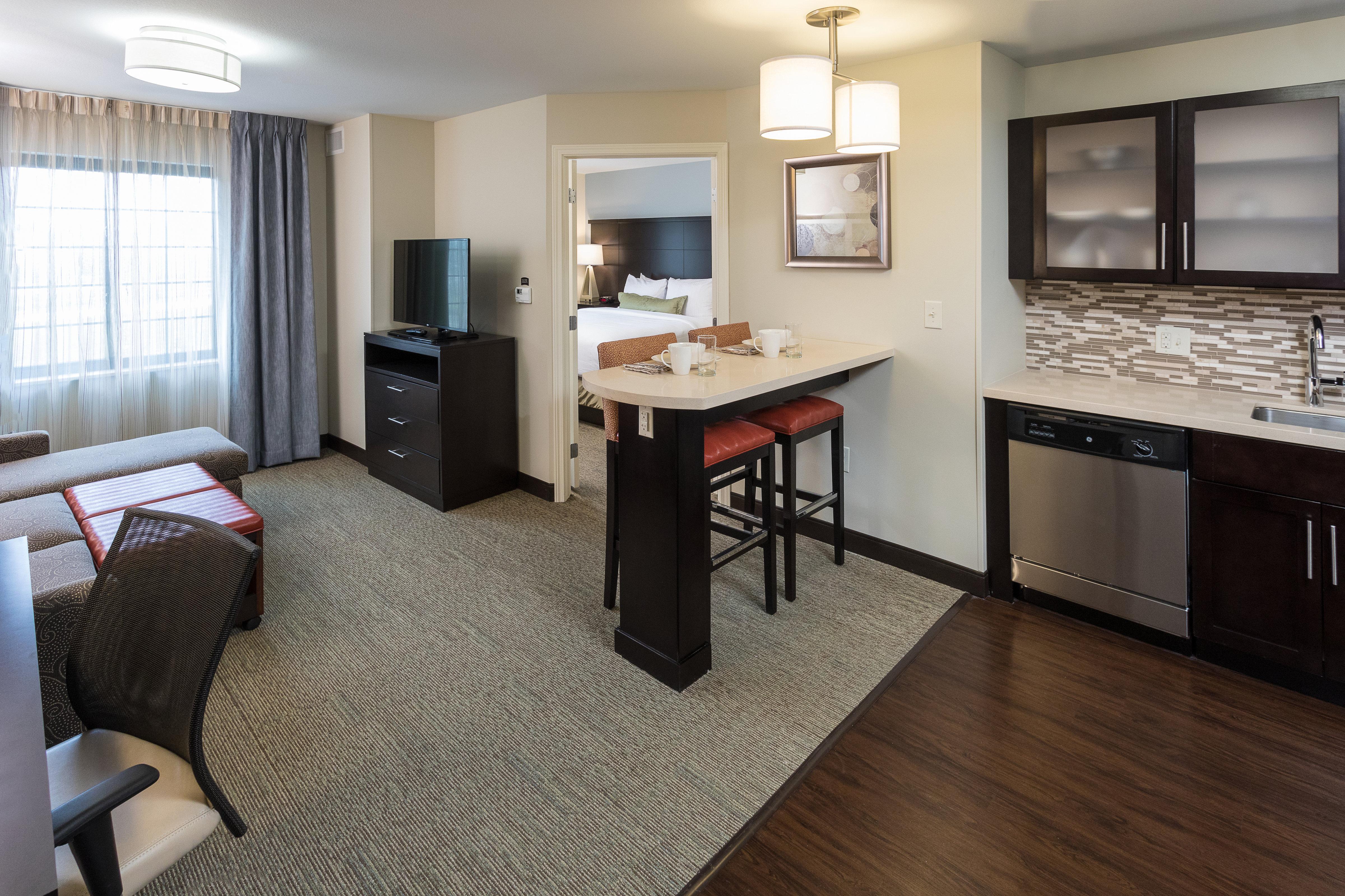 Staybridge Suites Omaha West By Ihg מראה חיצוני תמונה